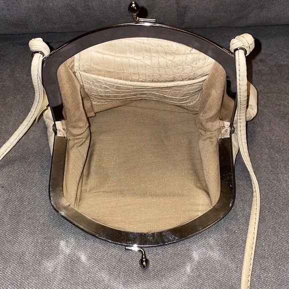 Vintage NWT.  1960’s Leather Smoke Valley crossbody purse. - Picture 6 of 7